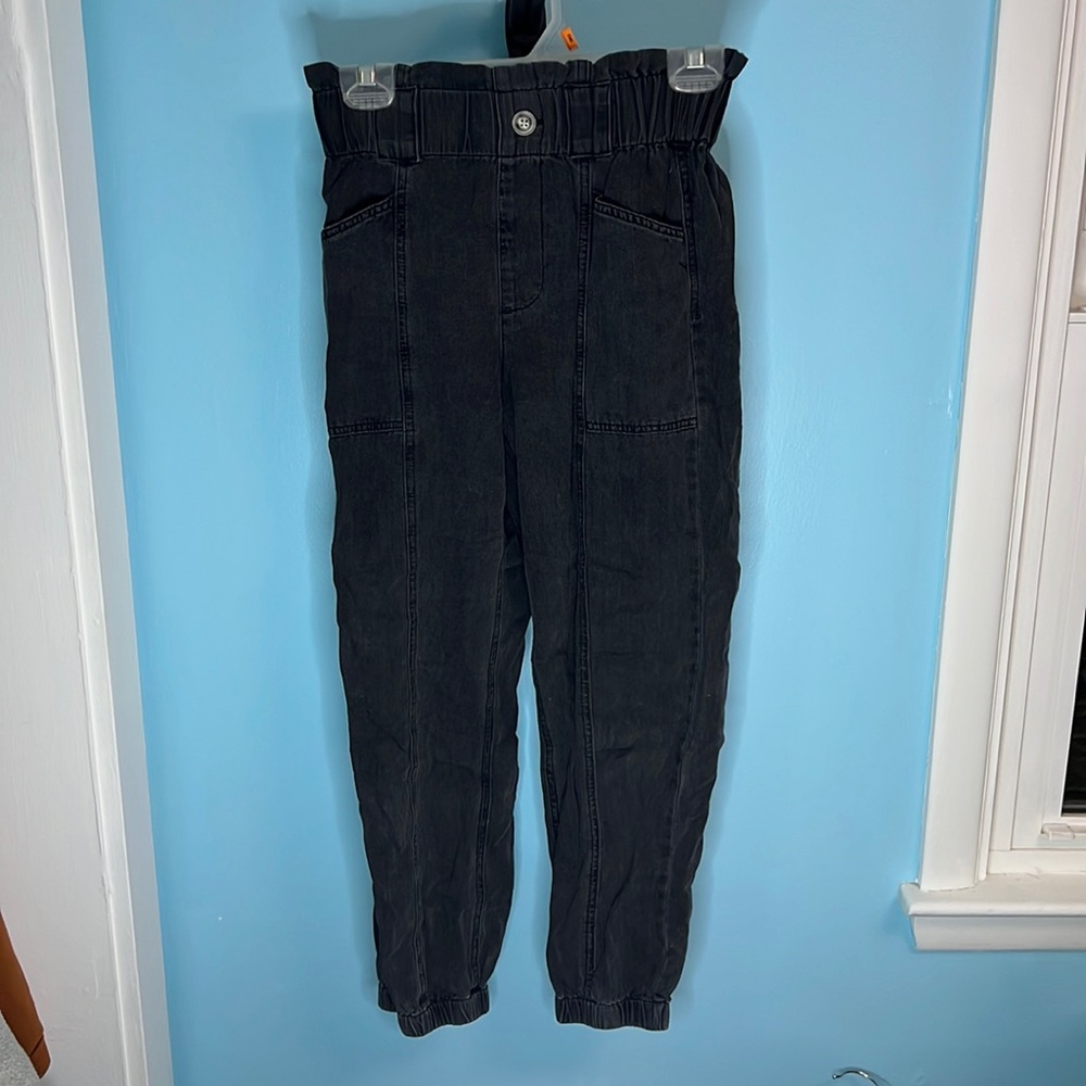 Forever 21 Women’s Jogger Pants Gray
